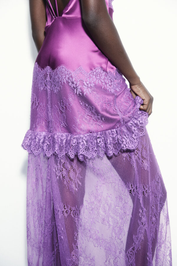 Open back satin-lace dress - Image 3